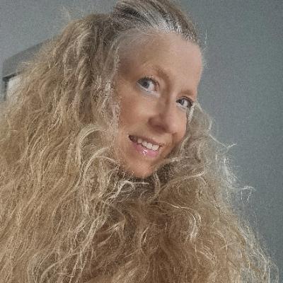 Avatar for Claudia Zahn